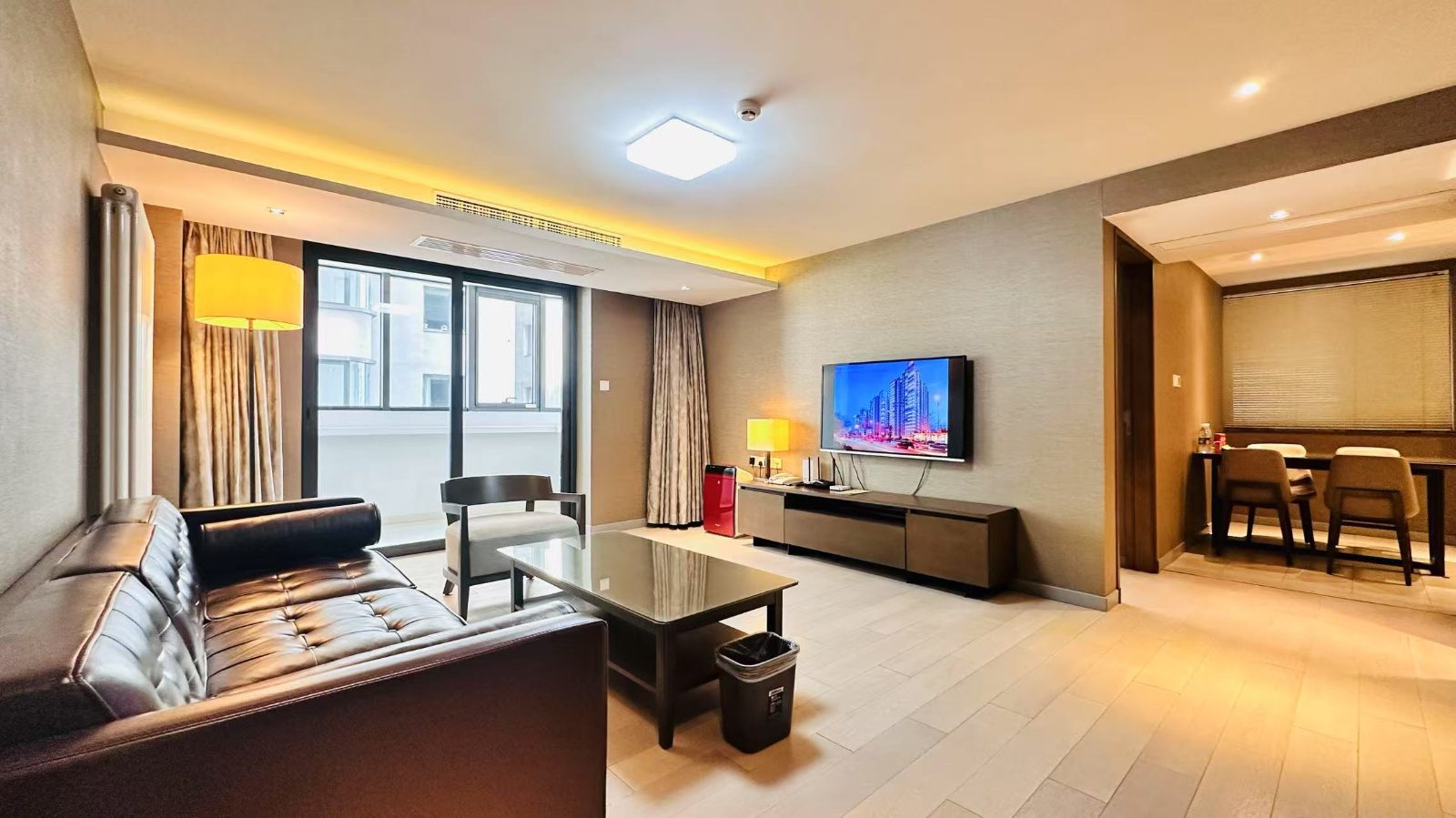 View 1-bedroom apartment in Chaoyang, Beijing | 1 Bedroom Apartment in Guomao 68 M² — Photo 5 of 5