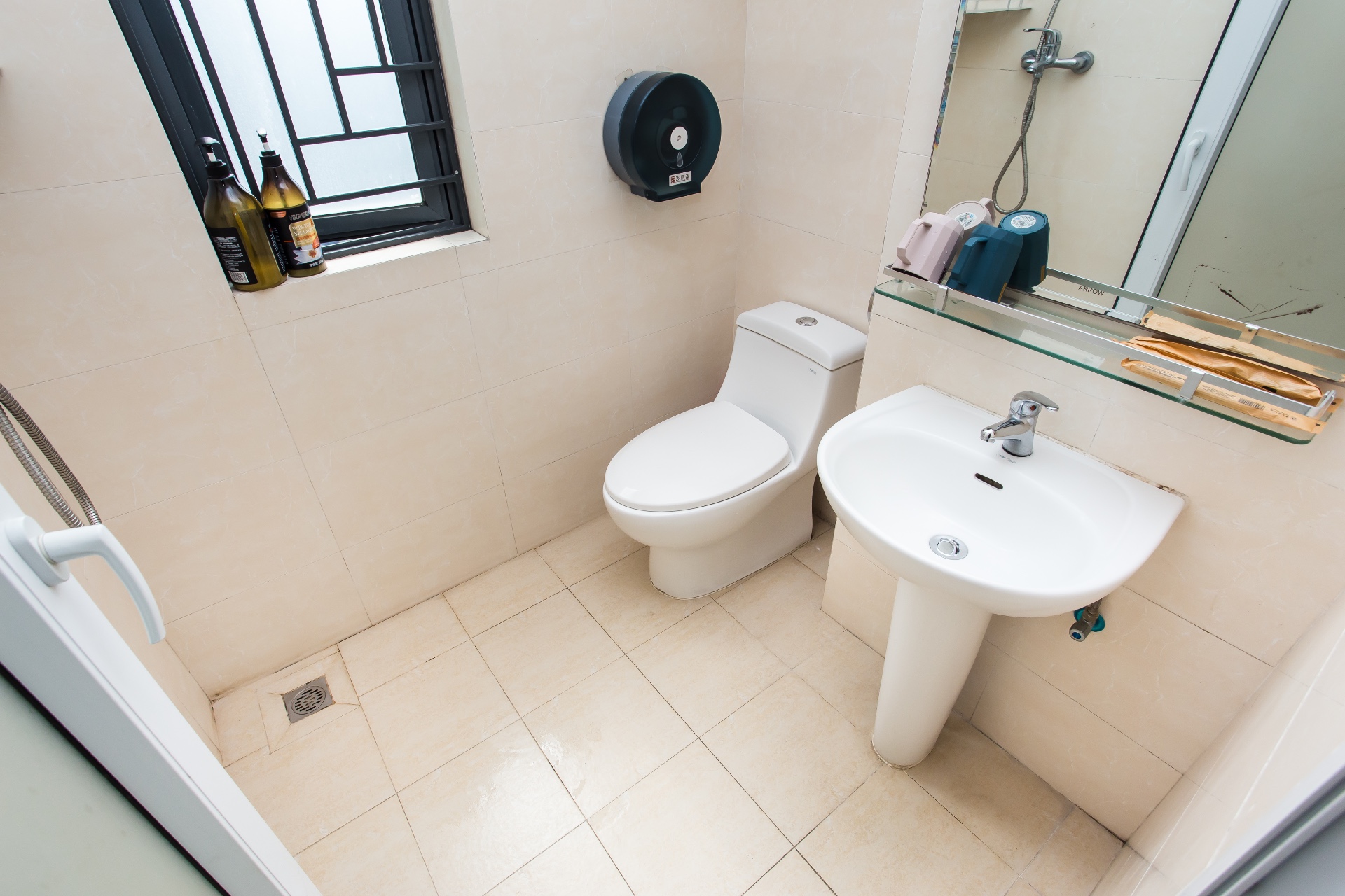 View 2-bedroom apartment in Nanshan, Shenzhen | 2 Bedroom in Apartment Soho — Photo 9 of 9