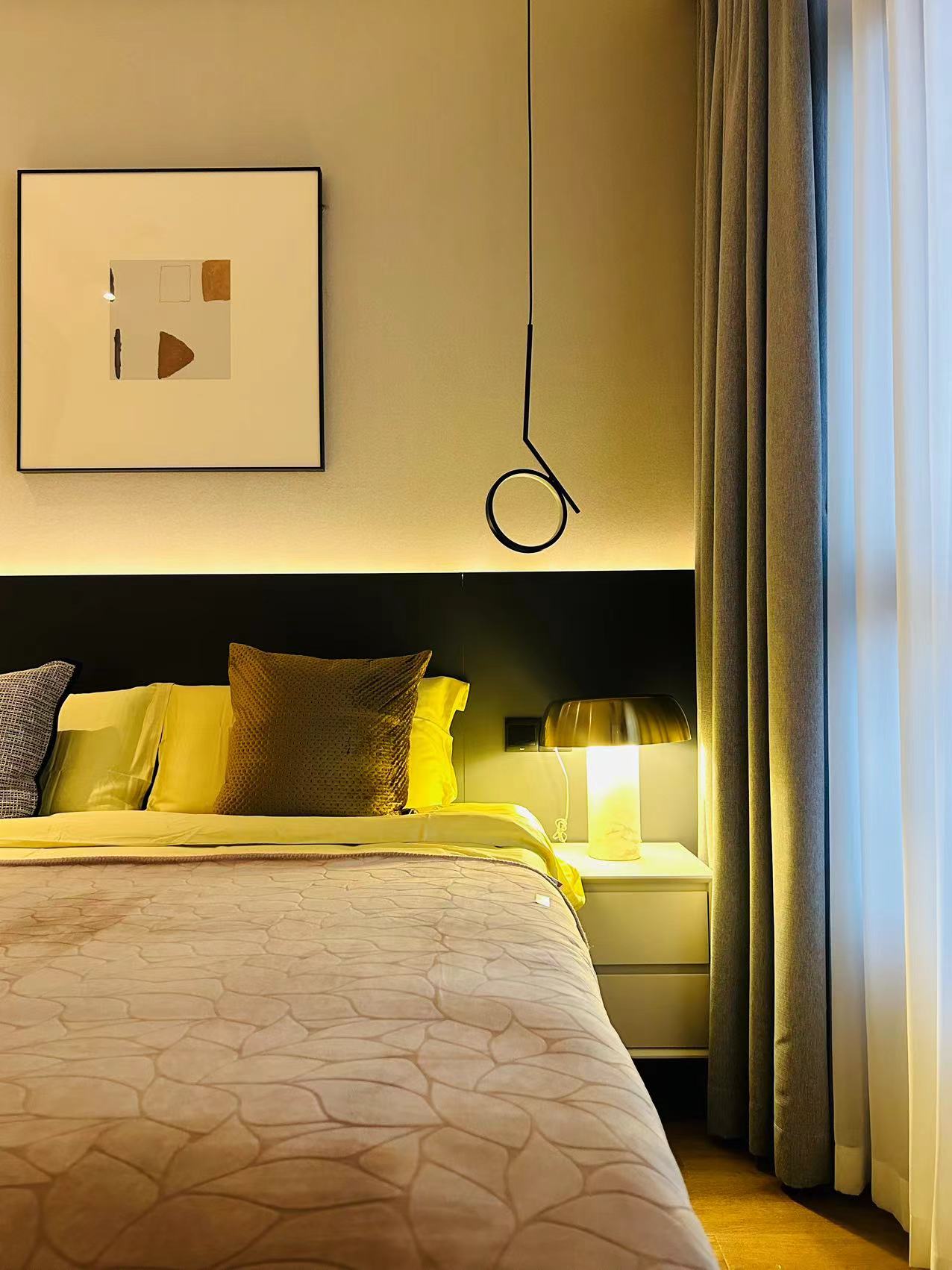 View 2-bedroom apartment in Hongkou, Shanghai | Deluxe 2 Bedroom in Base Bashi — Photo 2 of 6