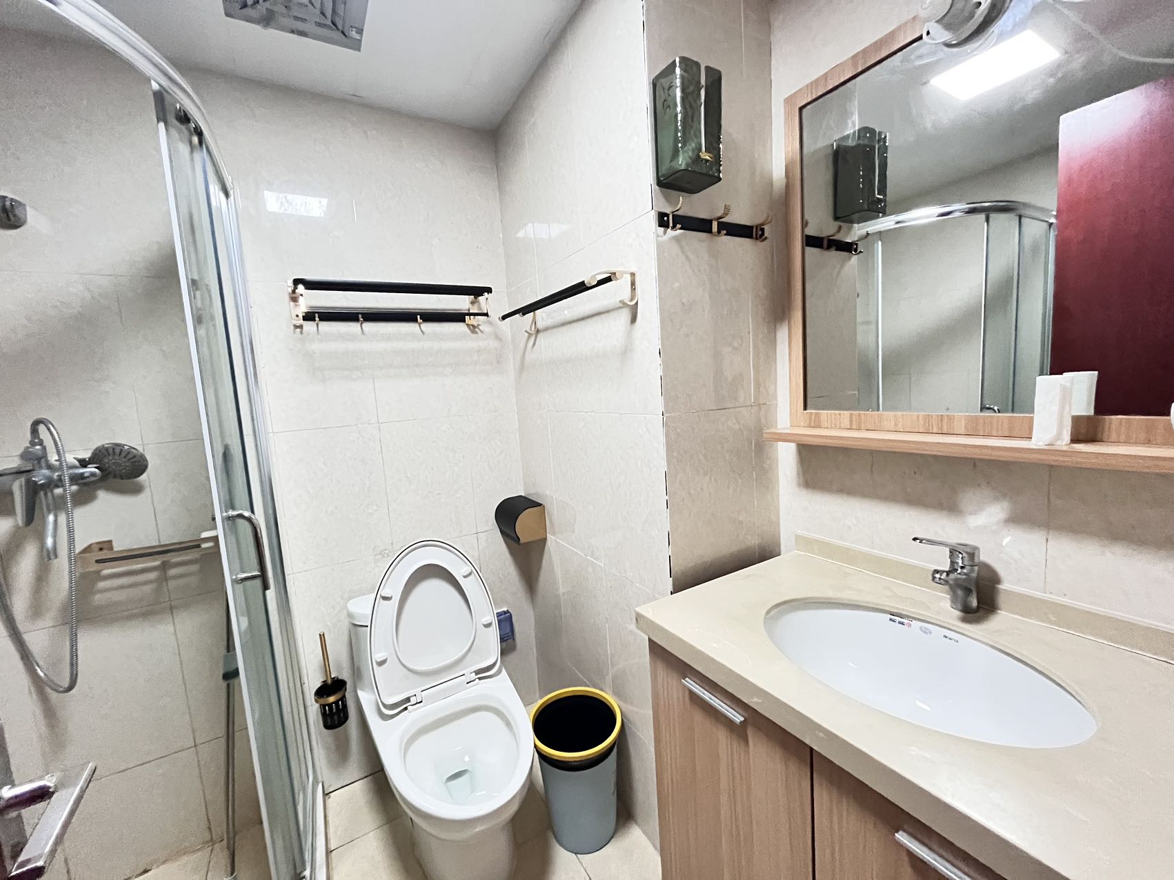 View 1-bedroom apartment in Fengtai, Beijing | 1 Bedroom in Fengtai district — Photo 3 of 10