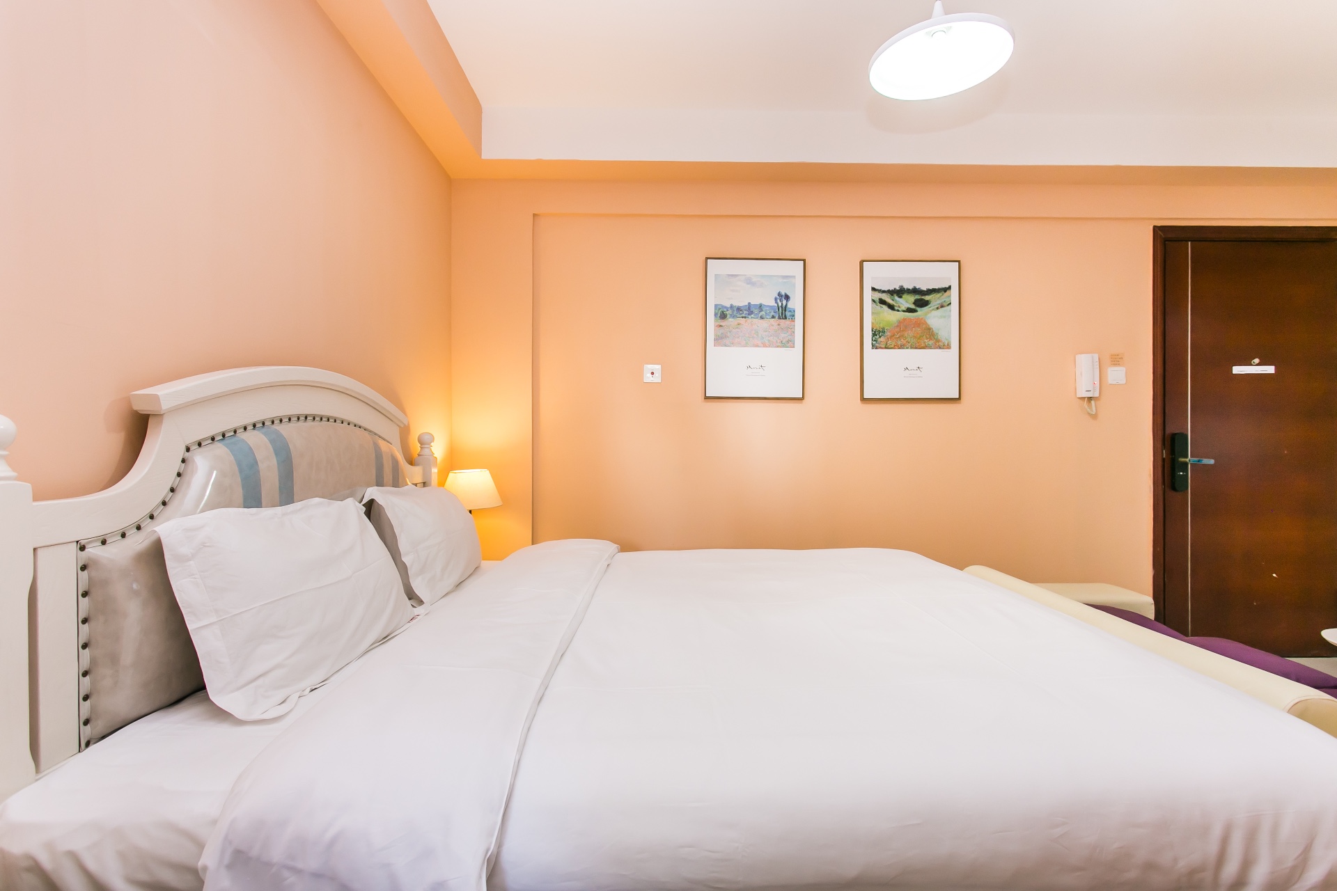 View 2-bedroom apartment in Nanshan, Shenzhen | 1 Bedroom in Apartment Soho — Photo 3 of 6