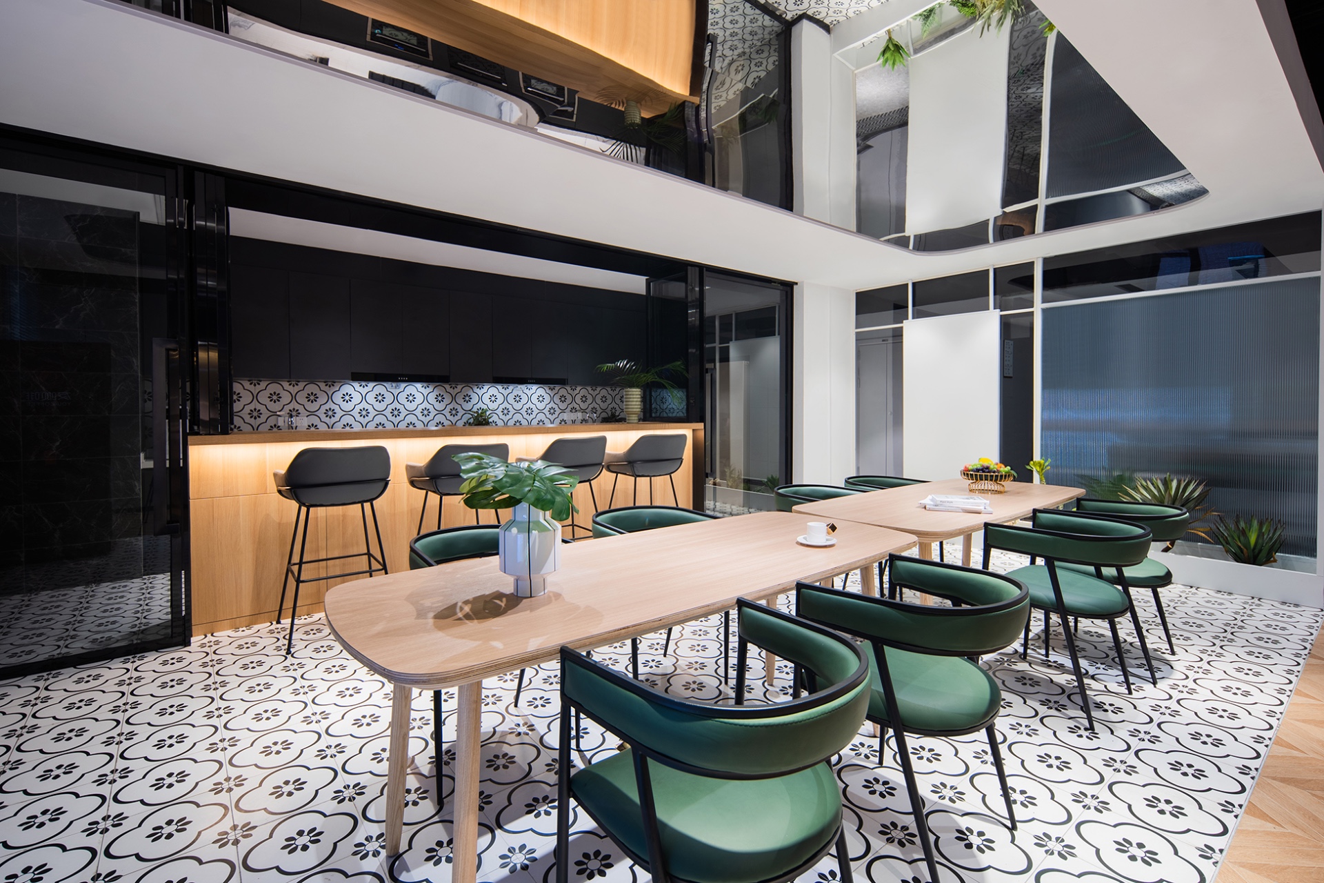 View 1-bedroom apartment in Hongkou, Shanghai | Deluxe 1 Bedroom in Base Bashi — Photo 7 of 8