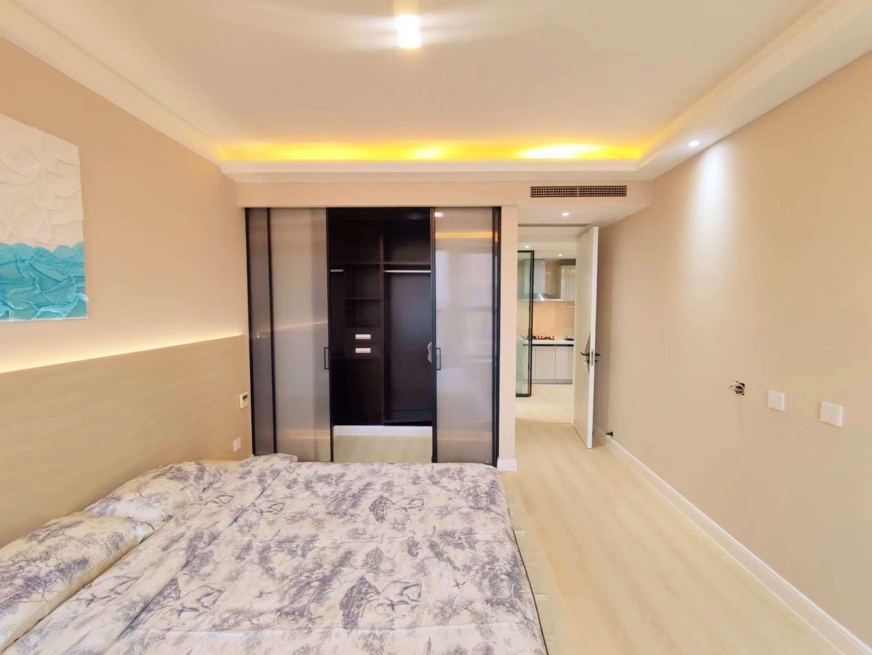 View 1-bedroom apartment in Chaoyang, Beijing | 1 Bedroom in Chaoyang near Guomao — Photo 8 of 9