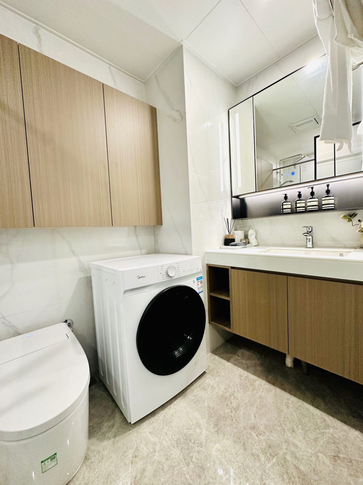 View 2-bedroom apartment in Nanshan, Shenzhen | Two Bedroom in Xiyu — Photo 5 of 10