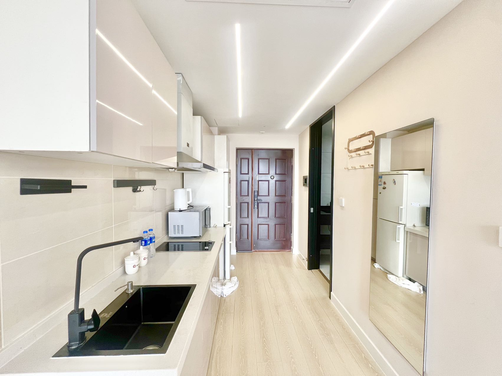 View 1-bedroom apartment in Chaoyang, Beijing | Modern Studio in Chaoyang near Guomao — Photo 6 of 8