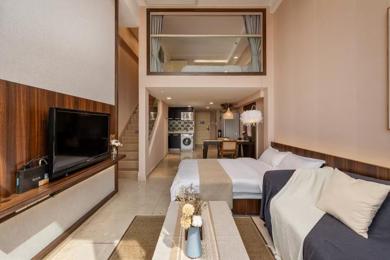 View 2-bedroom apartment in Tianhe, Guangzhou | Three Bed in Duoyayi Loft Apartment — Photo 2 of 3