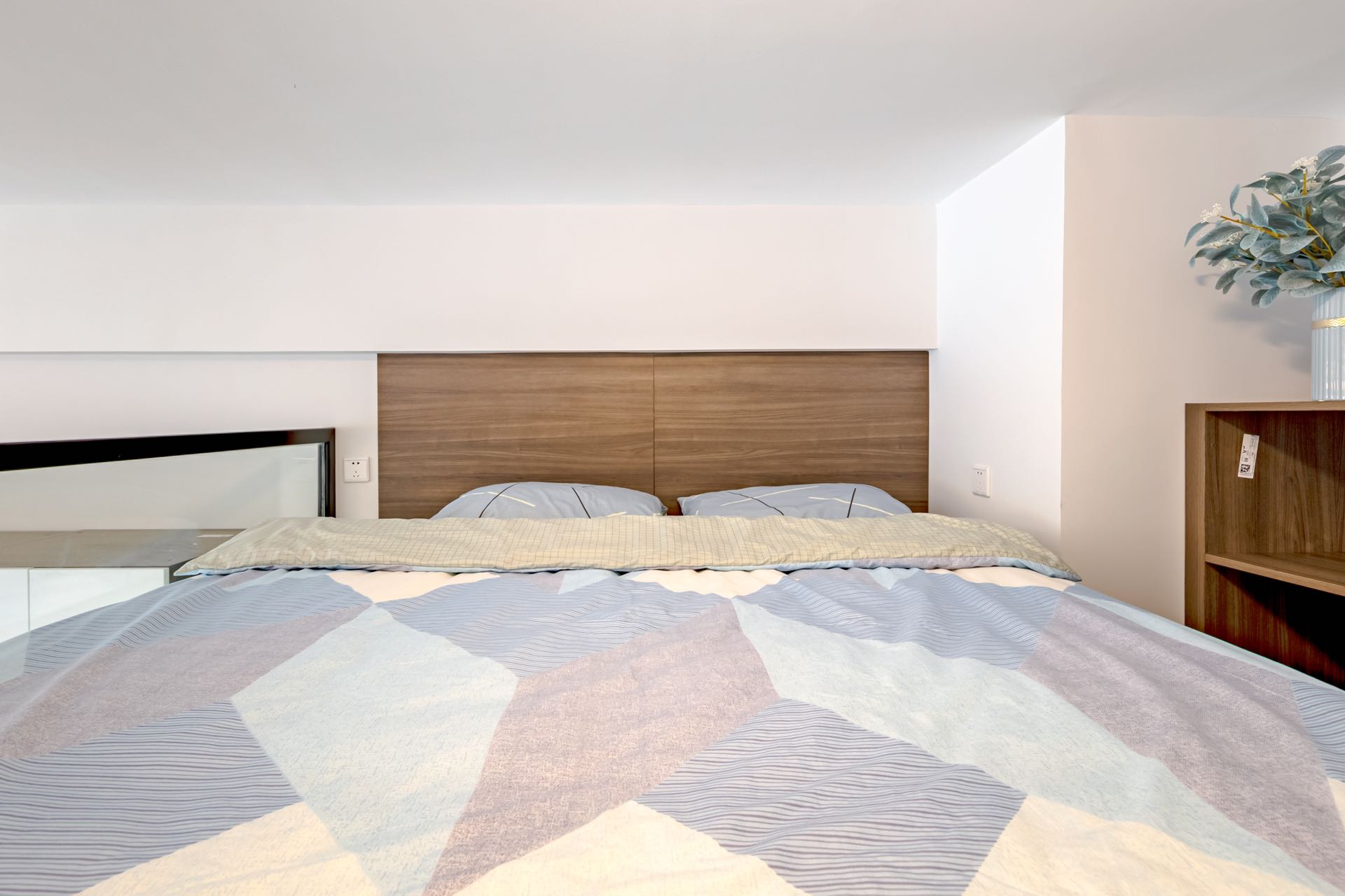 View 1-bedroom apartment in Chaoyang, Beijing | Loft in Chaoyang near Baiziwan — Photo 10 of 10