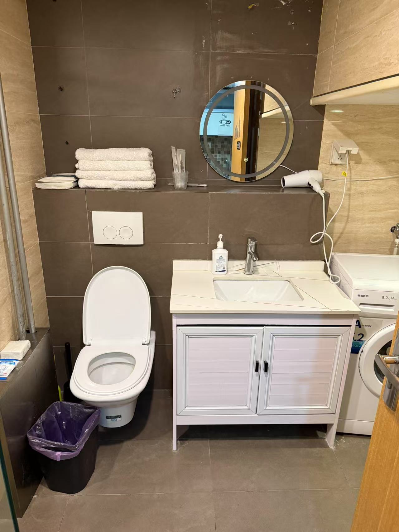 View 1-bedroom apartment in Chaoyang, Beijing | Loft in Chaoyang near Baiziwan — Photo 2 of 7