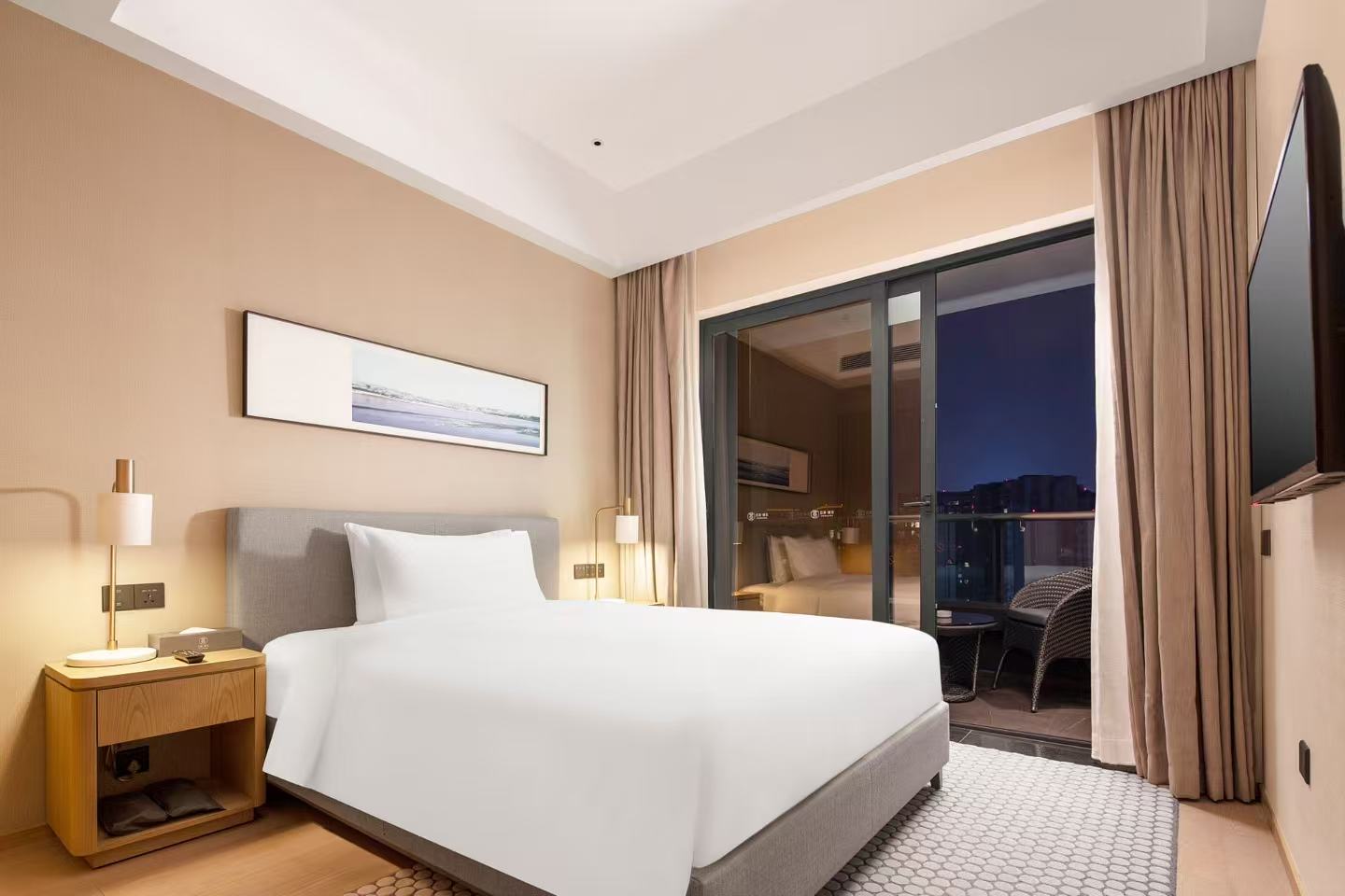 View 2-bedroom apartment in Wuhou, Chengdu | Primcasa Deluxe One Bedroom - 96 Sqm (floors 11-29) — Photo 2 of 8