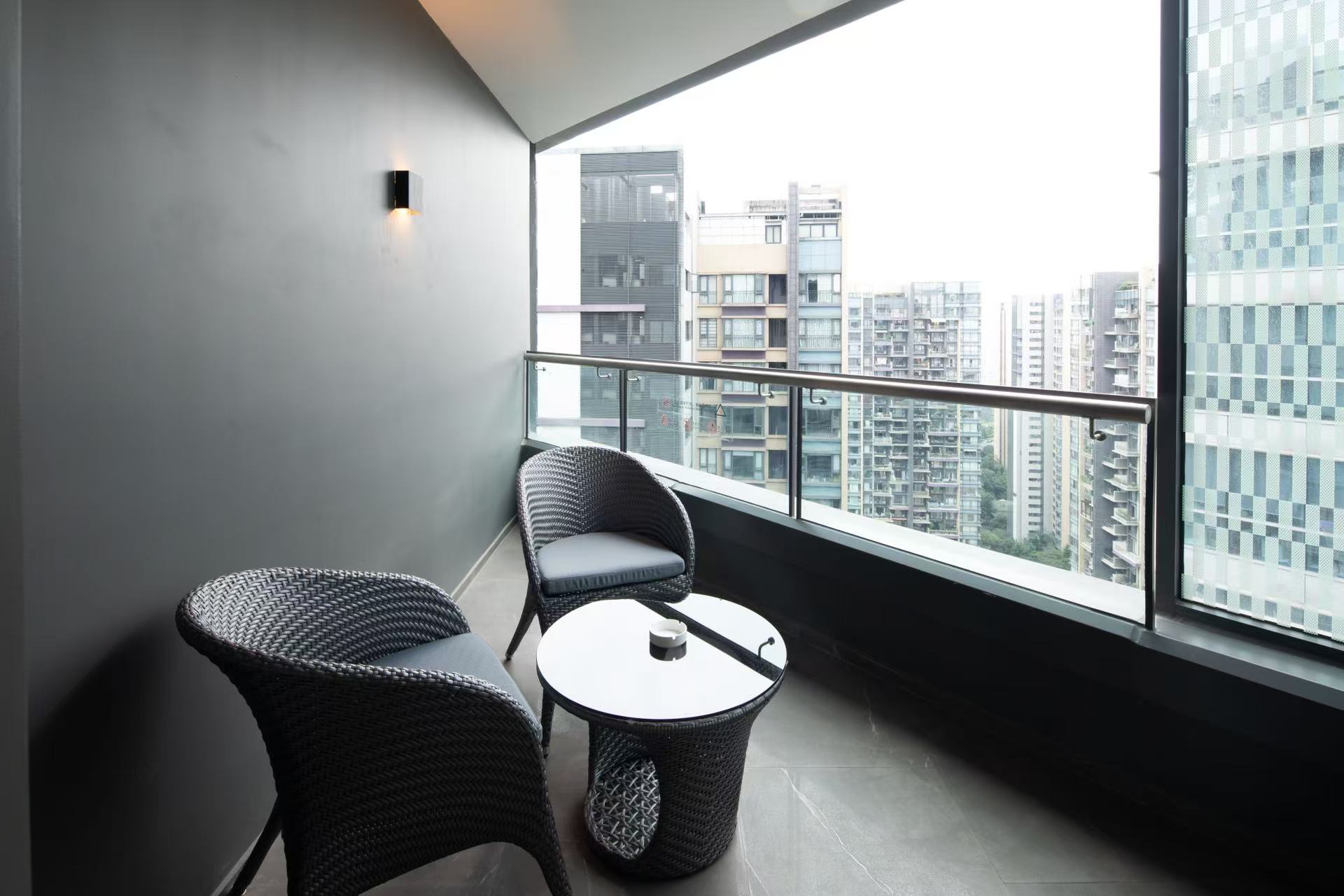 View 2-bedroom apartment in Wuhou, Chengdu | Excutive King Suit - 113 Sqm (floors 11-29) — Photo 3 of 5