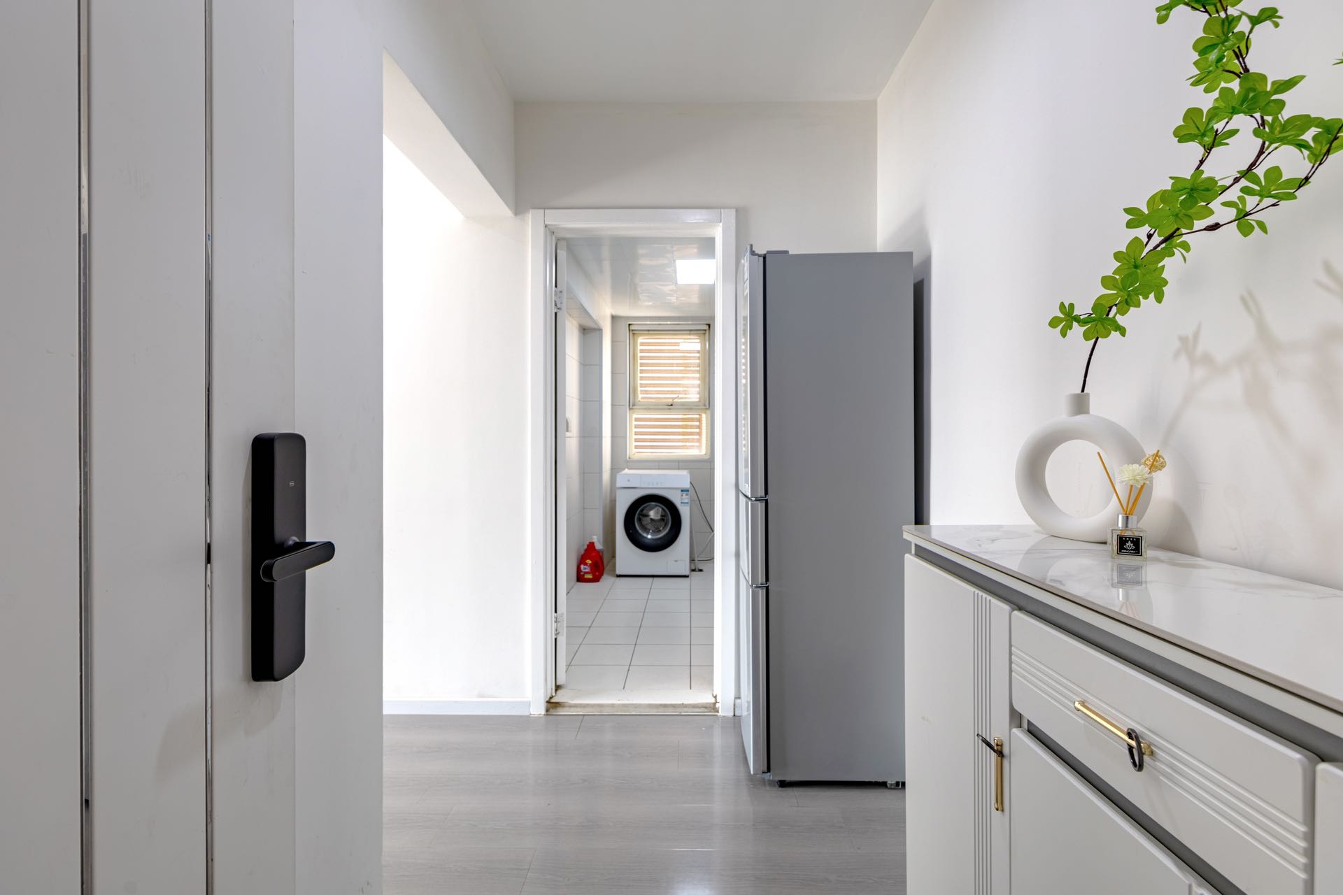 View 2-bedroom apartment in Chaoyang, Beijing | Loft in Chaoyang near Baiziwan — Photo 4 of 10