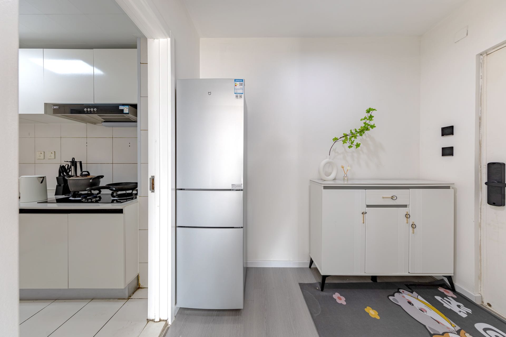 View 2-bedroom apartment in Chaoyang, Beijing | Loft in Chaoyang near Baiziwan — Photo 9 of 10