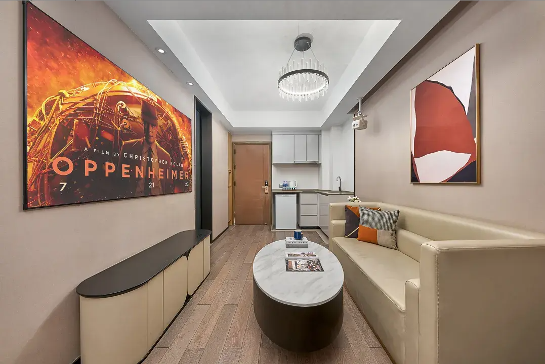 View 1-bedroom apartment in Futian, Shenzhen | 1 Bedroom with King-Size Bed Apartment (High-rise Night View | Refrigerator | Washing Machine) in Zhijian Hotel — Photo 2 of 4