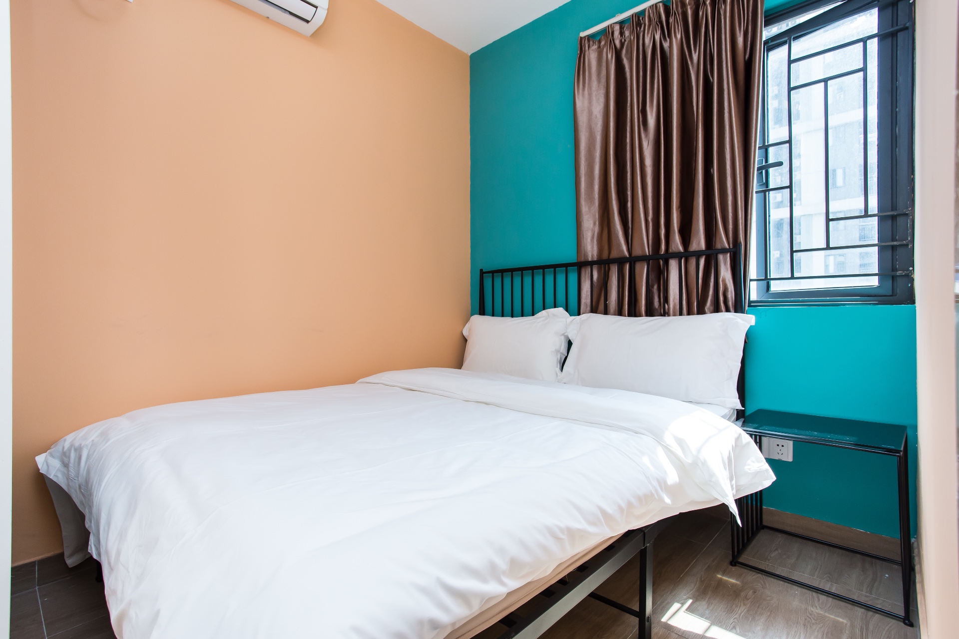 View 2-bedroom apartment in Nanshan, Shenzhen | 2 Bedroom in Apartment Soho — Photo 3 of 9