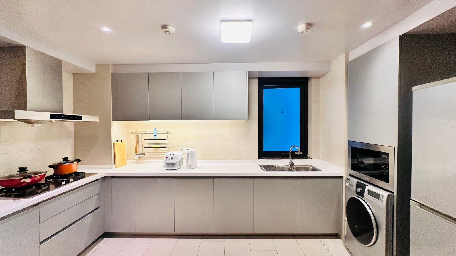 View 2-bedroom apartment in Chaoyang, Beijing | 2 Bedroom Apartment in Guomao 85 M² — Photo 4 of 7