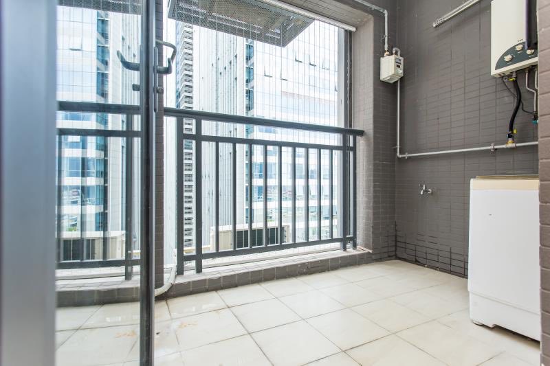 View 1-bedroom apartment in Nanshan, Shenzhen | 1 Bedroom in Apartment Soho — Photo 8 of 10