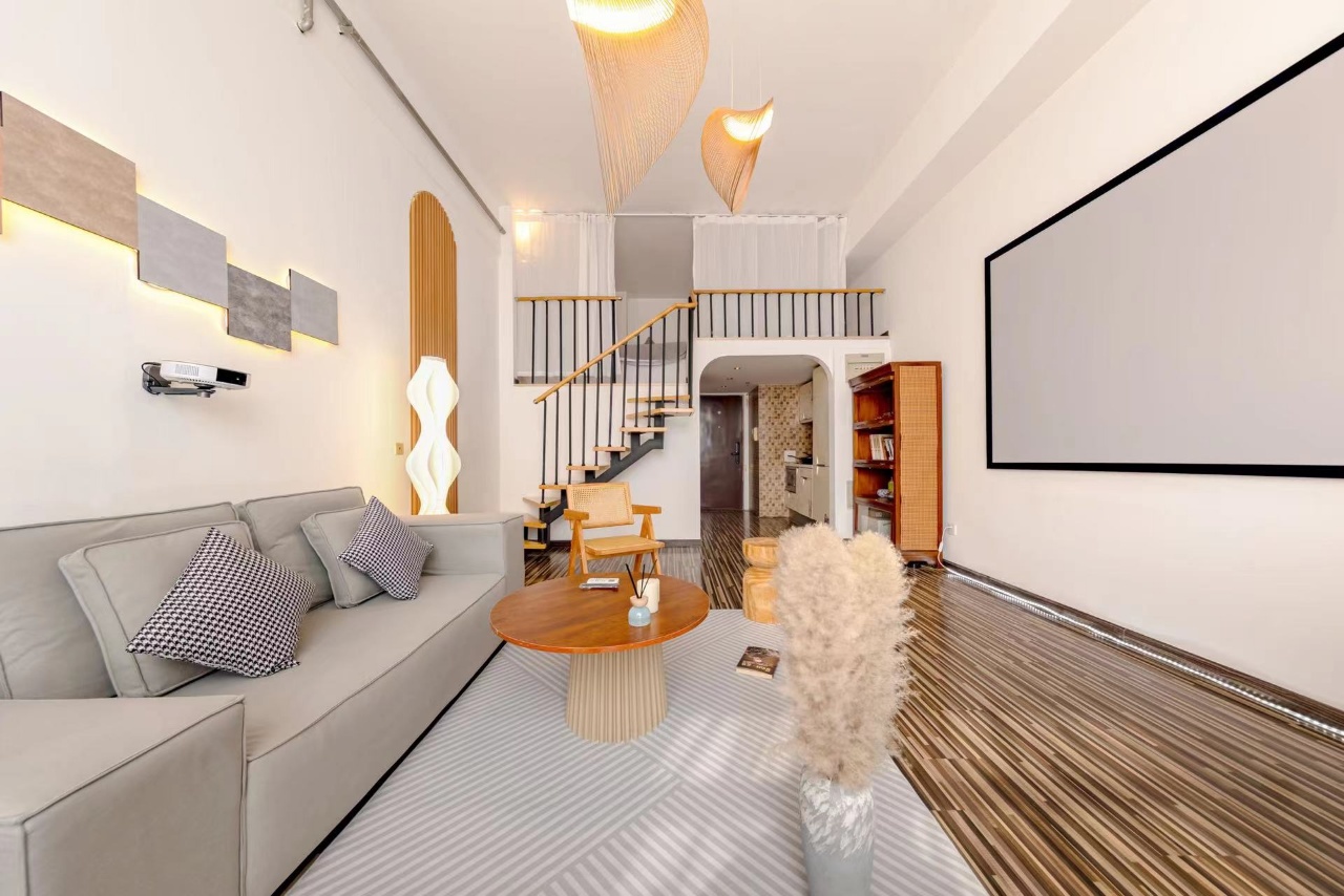 View 1-bedroom apartment in Chaoyang, Beijing | Loft in Chaoyang near Baiziwan — Photo 10 of 10