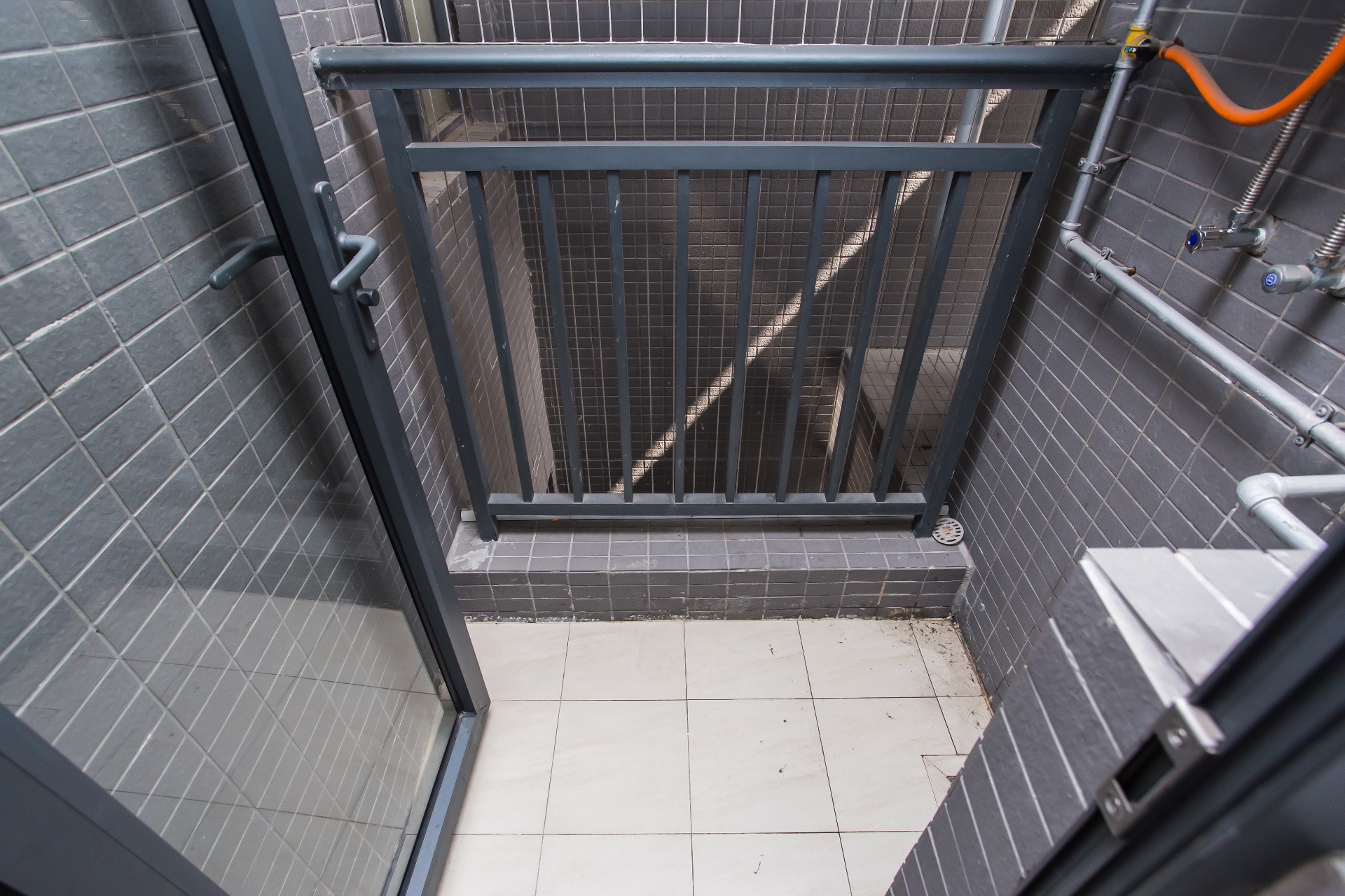 View 2-bedroom apartment in Nanshan, Shenzhen | 2 Bedroom in Apartment Soho — Photo 4 of 9