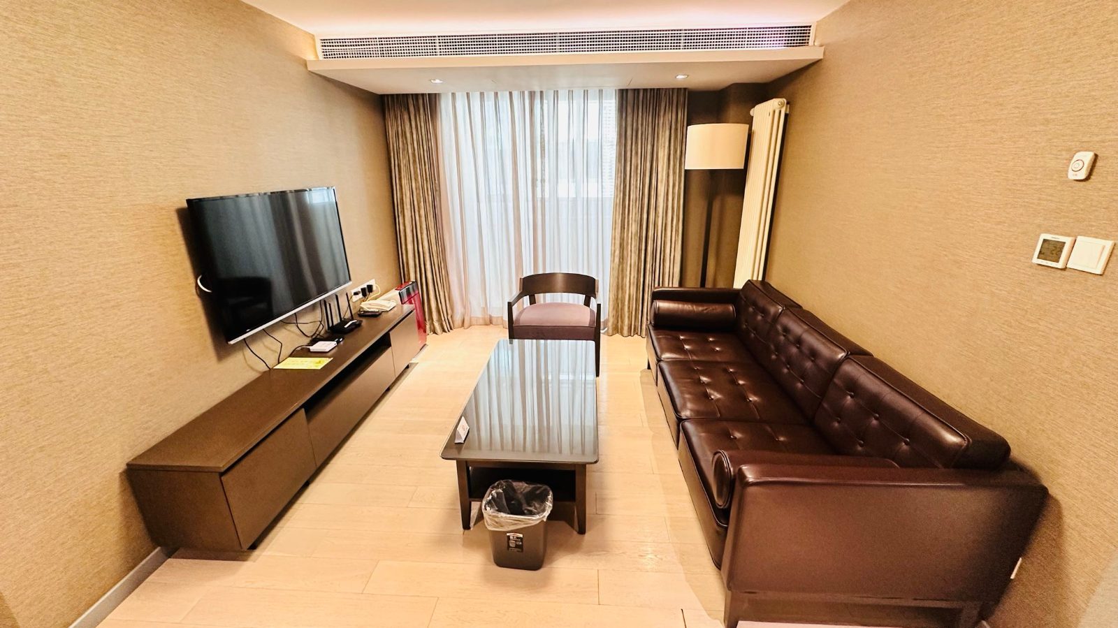 View 2-bedroom apartment in Chaoyang, Beijing | 2 Bedroom Apartment in Guomao 78 M² — Photo 5 of 7