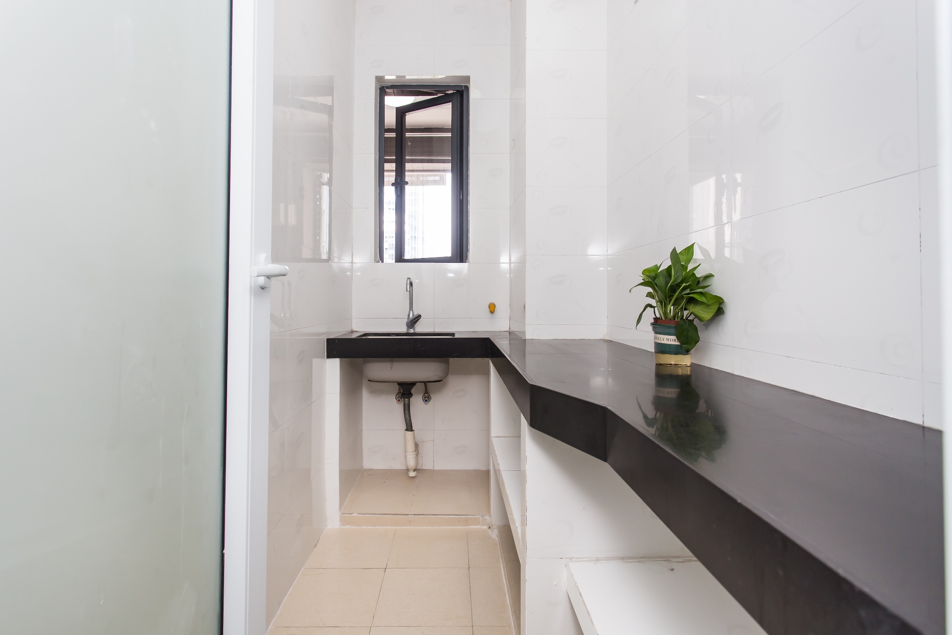 View 1-bedroom apartment in Nanshan, Shenzhen | 1 Bedroom in Apartment Soho — Photo 3 of 10