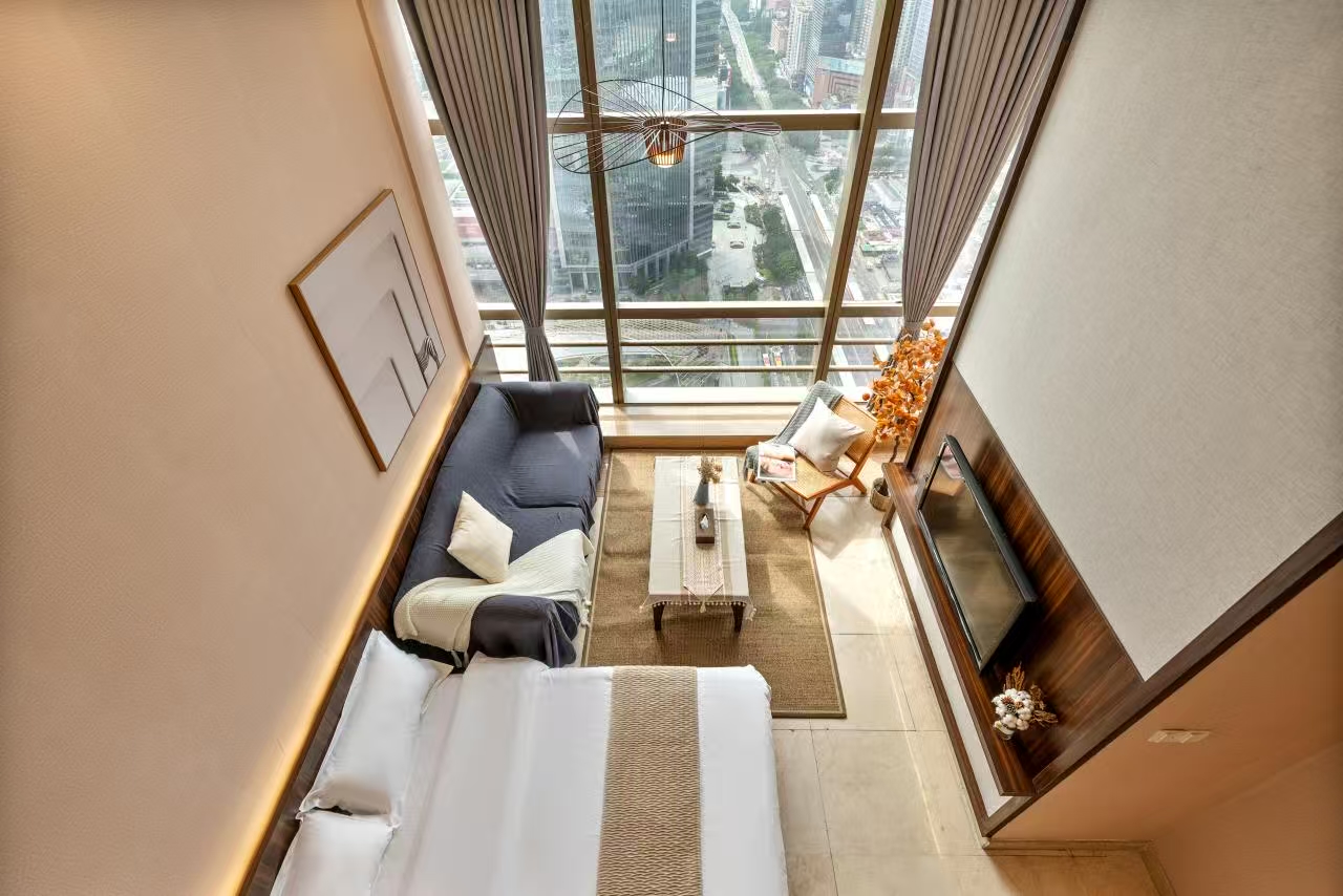 View 2-bedroom apartment in Tianhe, Guangzhou | Three Bed in Duoyayi Loft Apartment — Photo 3 of 3